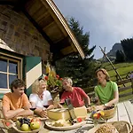 Aktivhotel Schweizerhof فندق كيتزبوهيل