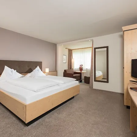 Hotel Aktiv Schweizerhof 4*
