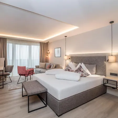 Hotel Aktivhotel Schweizerhof 4*