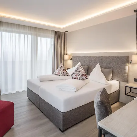 Aktivhotel Schweizerhof 키츠부헬