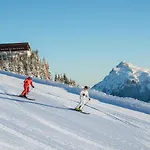 Aktiv Schweizerhof Hotel 4*